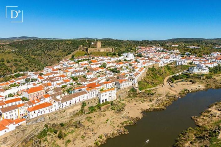 Image No.28-7 Bed Property for sale