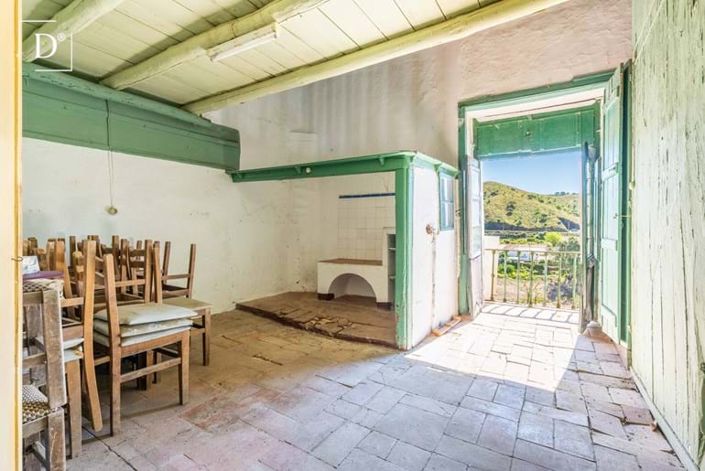 Image No.4-7 Bed Property for sale