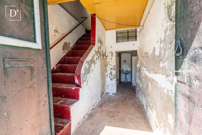 Image No.7-7 Bed Property for sale