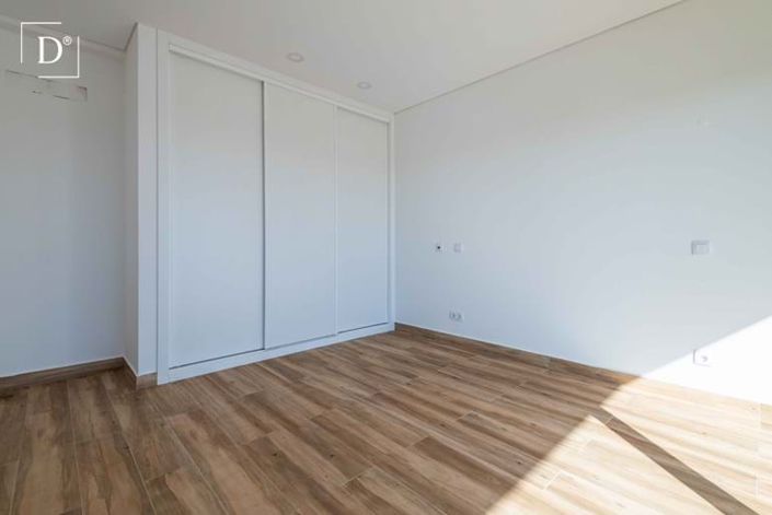 Image No.10-4 Bed Villa for sale