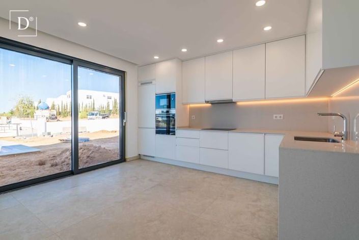 Image No.28-4 Bed Villa for sale