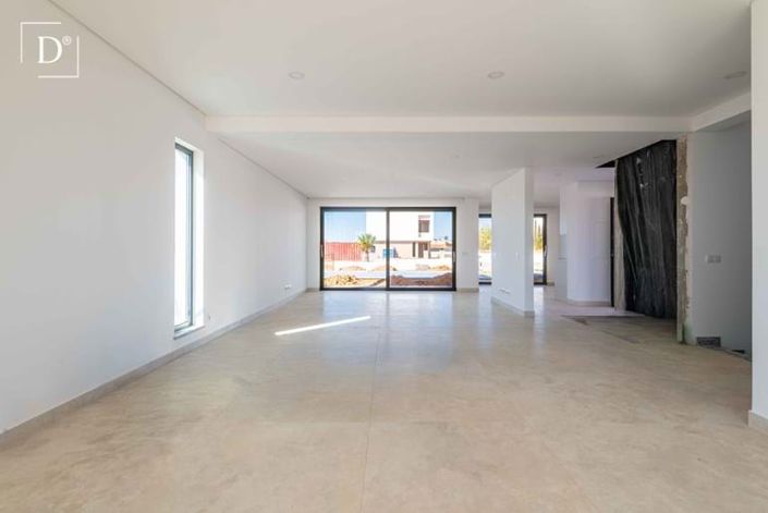 Image No.30-4 Bed Villa for sale