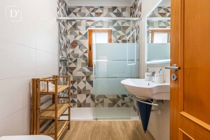 Image No.17-5 Bed Villa for sale