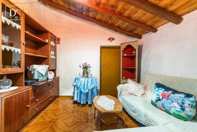 1-12591-a6143ebb3cb0547d86cbab874af8e5c603a53