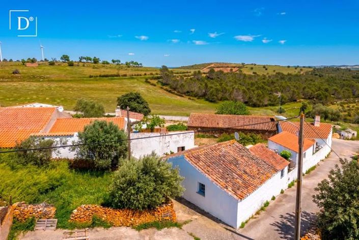 Image No.2-3 Bed Villa for sale