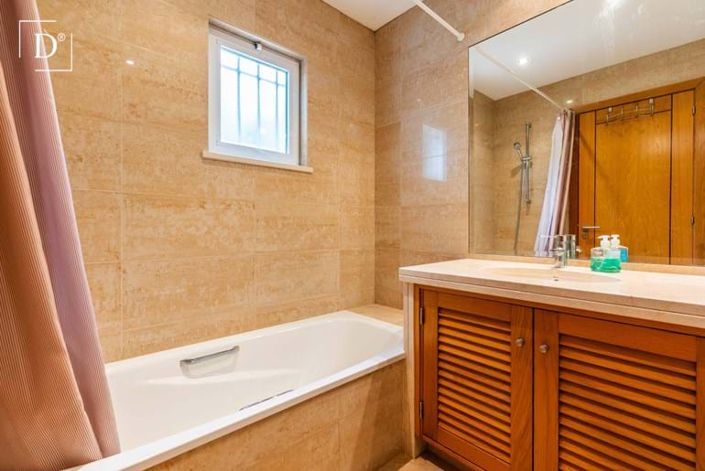 Image No.13-4 Bed Villa for sale