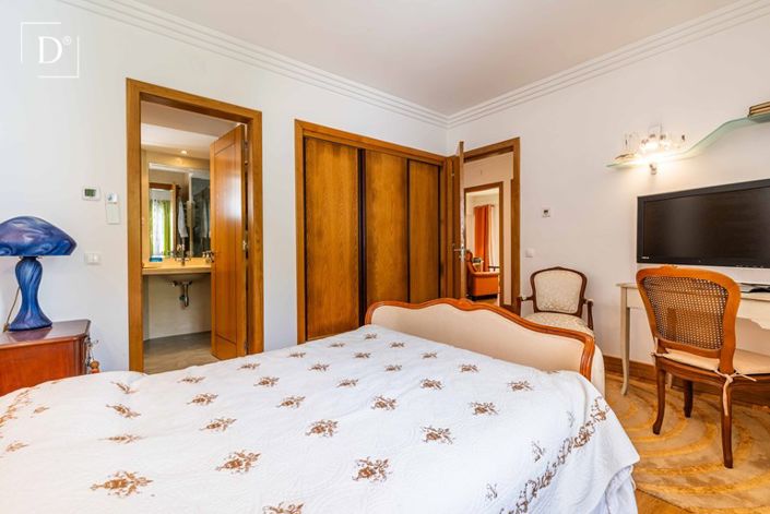 Image No.15-4 Bed Villa for sale