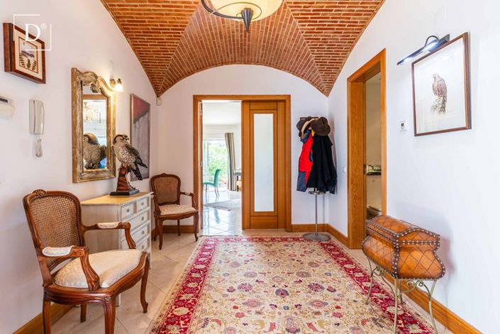 Image No.3-4 Bed Villa for sale