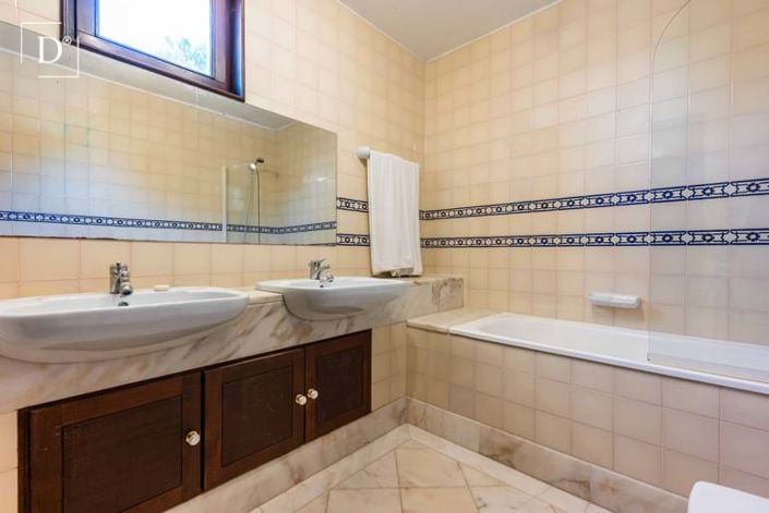 Image No.11-1 Bed Apartment for sale