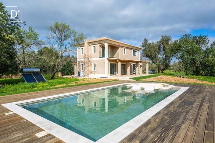 Image No.2-3 Bed Villa for sale