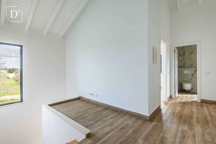 Image No.36-3 Bed Villa for sale