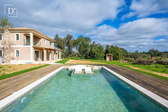 Image No.41-3 Bed Villa for sale