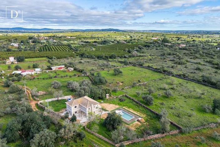 Image No.47-3 Bed Villa for sale