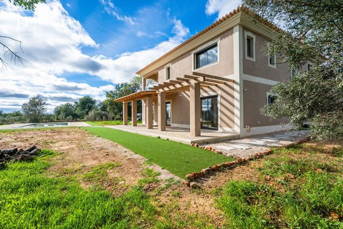 Image No.5-3 Bed Villa for sale