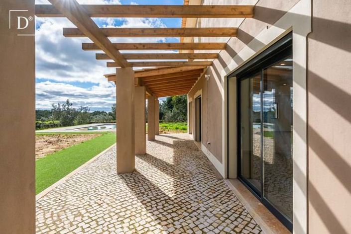 Image No.8-3 Bed Villa for sale