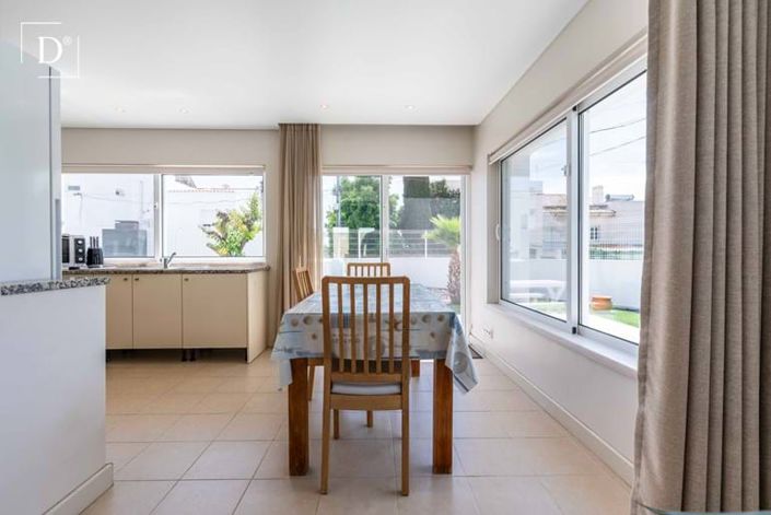 Image No.18-3 Bed Villa for sale