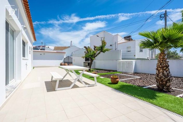 Image No.22-3 Bed Villa for sale