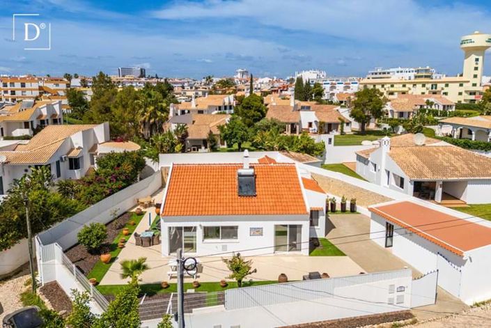 Image No.30-3 Bed Villa for sale