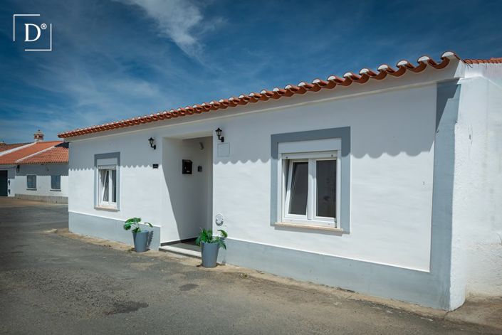 Image No.18-2 Bed Townhouse for sale