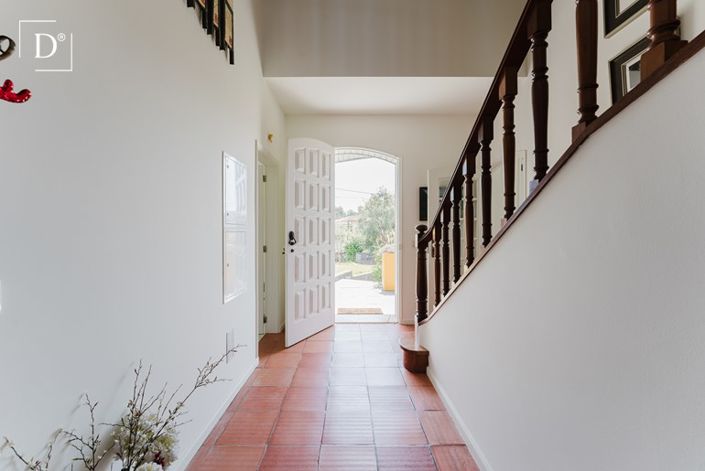 Image No.32-7 Bed Property for sale