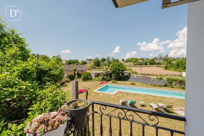 Image No.2-7 Bed Villa for sale