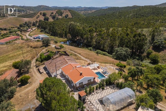 Image No.26-3 Bed Villa for sale