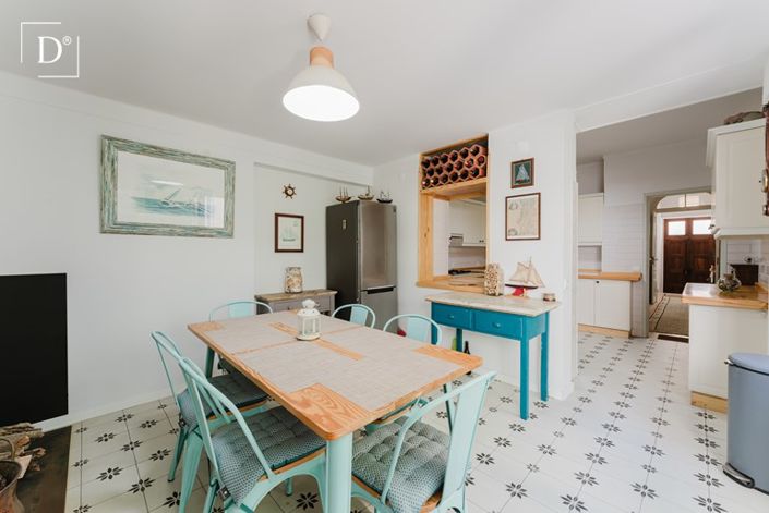 Image No.6-8 Bed Townhouse for sale