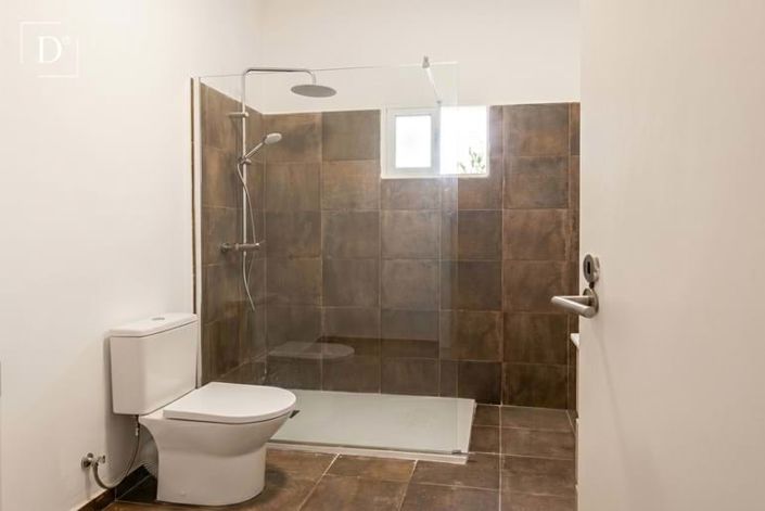 Image No.9-3 Bed Villa for sale