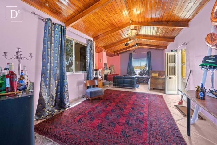 Image No.24-5 Bed Property for sale
