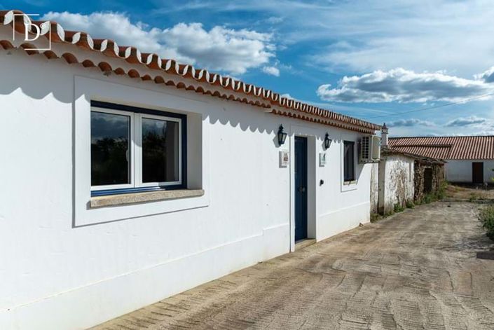 Image No.35-7 Bed Property for sale