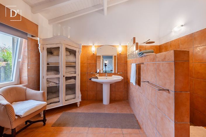 Image No.15-3 Bed Villa for sale