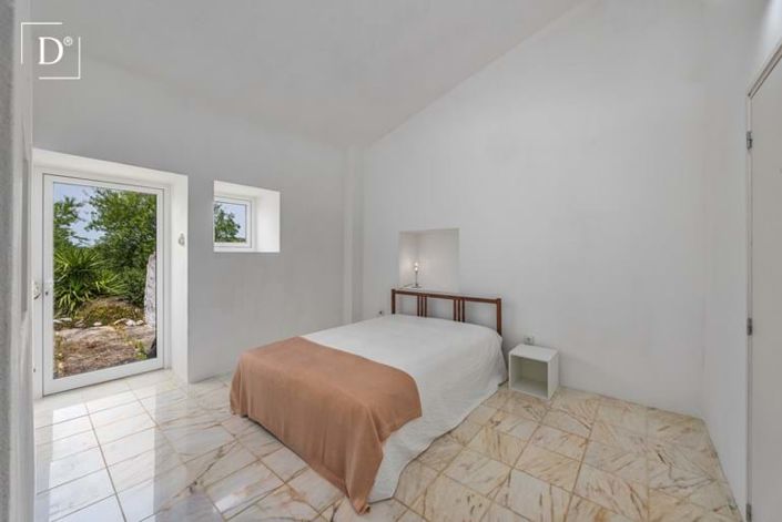 Image No.10-5 Bed Villa for sale