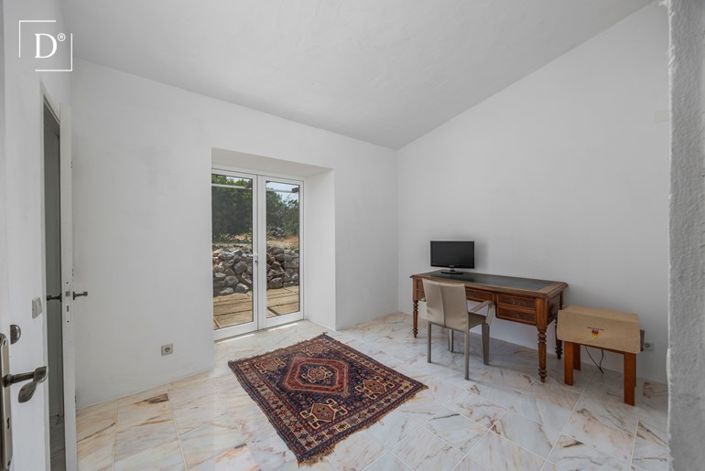 Image No.16-5 Bed Villa for sale