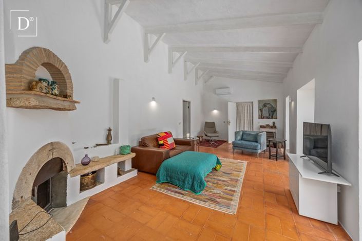 Image No.5-5 Bed Villa for sale