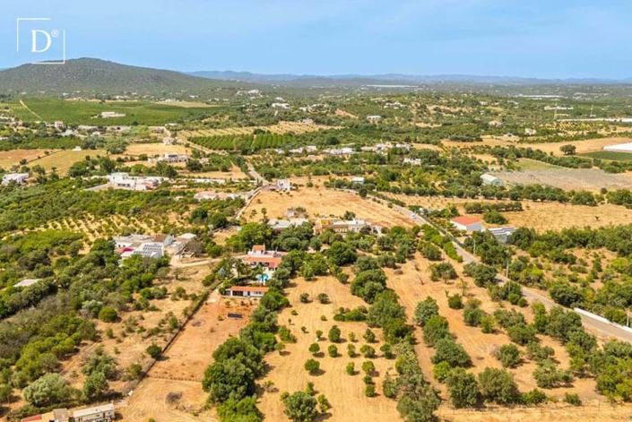 Image No.40-9 Bed Villa for sale