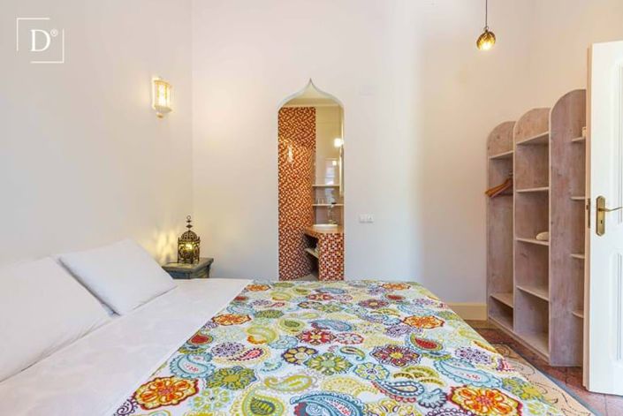 Image No.8-9 Bed Villa for sale
