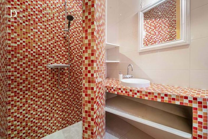 Image No.9-9 Bed Villa for sale