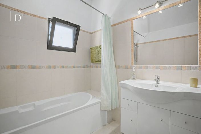 Image No.13-3 Bed Villa for sale