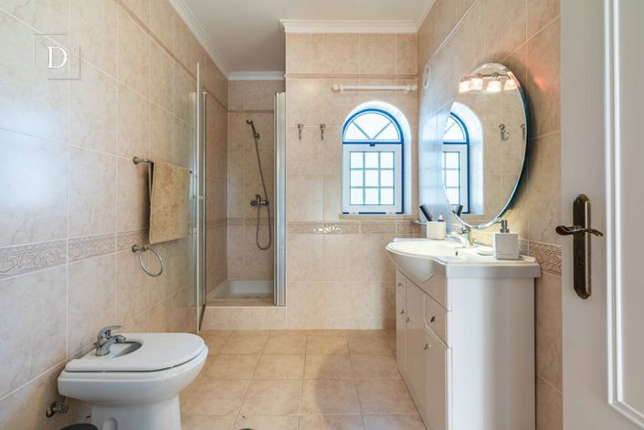 Image No.8-3 Bed Villa for sale