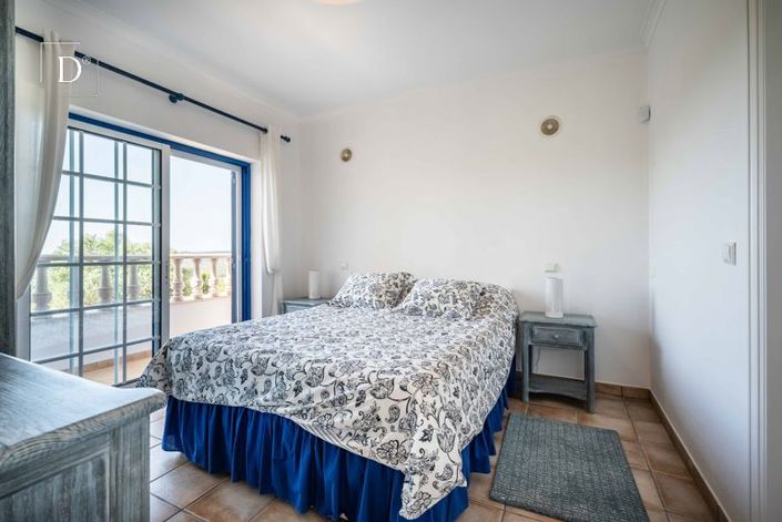 Image No.9-3 Bed Villa for sale