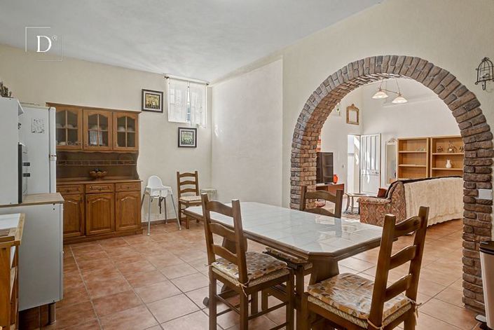 Image No.43-8 Bed Villa for sale