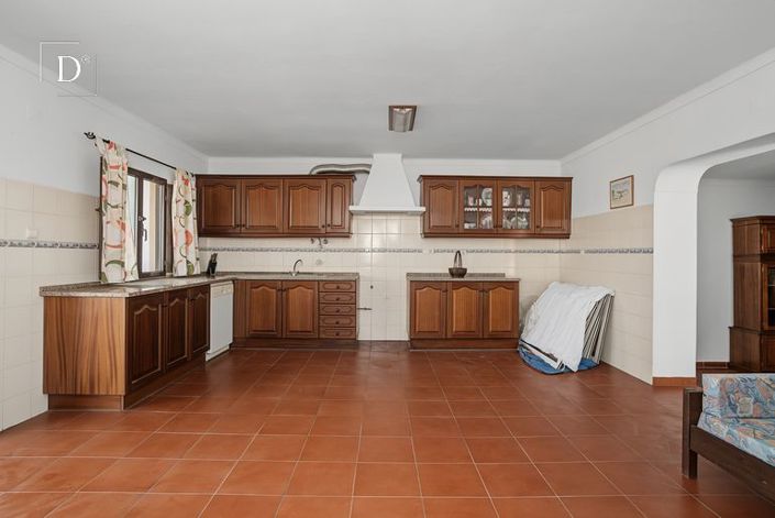Image No.15-2 Bed Townhouse for sale