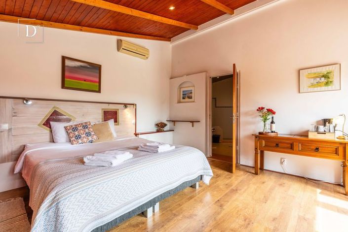 Image No.38-7 Bed Property for sale