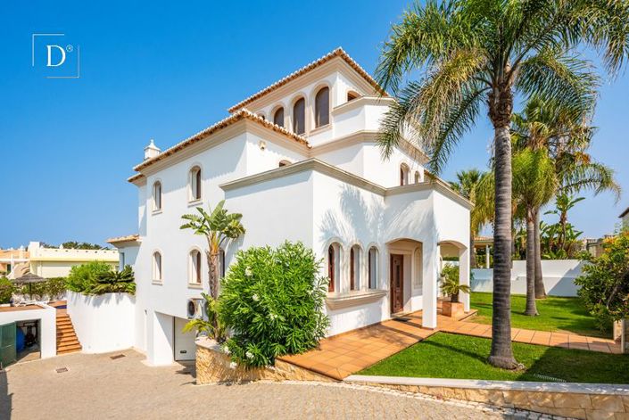 Image No.3-Villa de 4 chambres à vendre à Albufeira