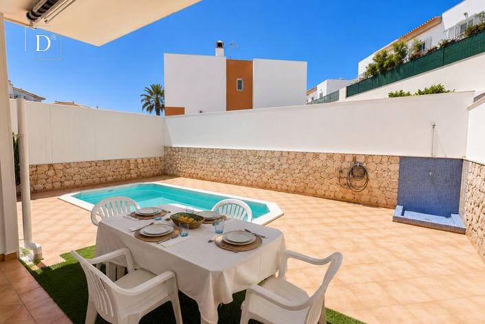 Image No.4-3 Bed Townhouse for sale