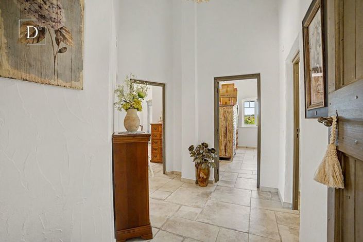 Image No.13-4 Bed Villa for sale