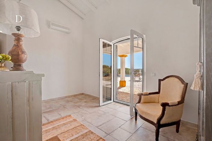 Image No.18-4 Bed Villa for sale