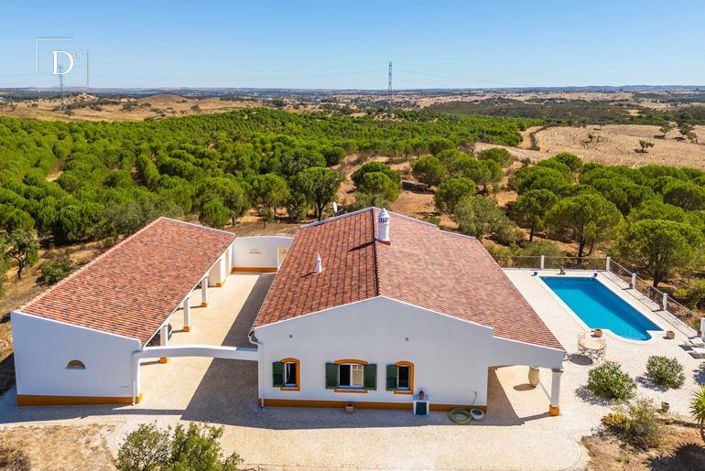 Image No.27-4 Bed Villa for sale