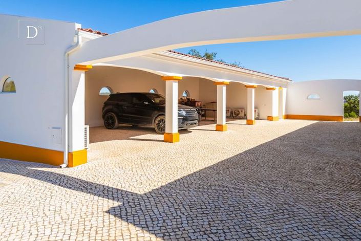 Image No.9-4 Bed Villa for sale