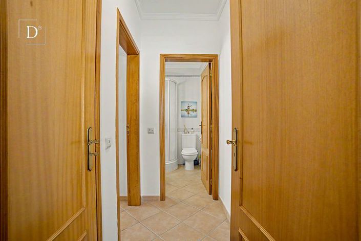 Image No.12-3 Bed Villa for sale